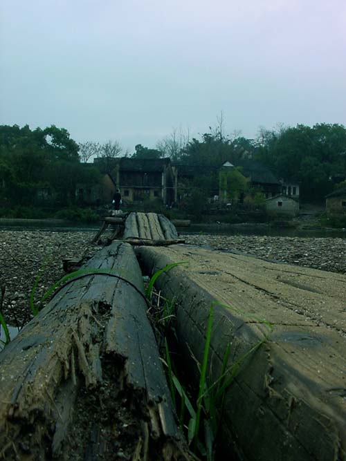 雨停后。我们离去 摄影 llz.zly