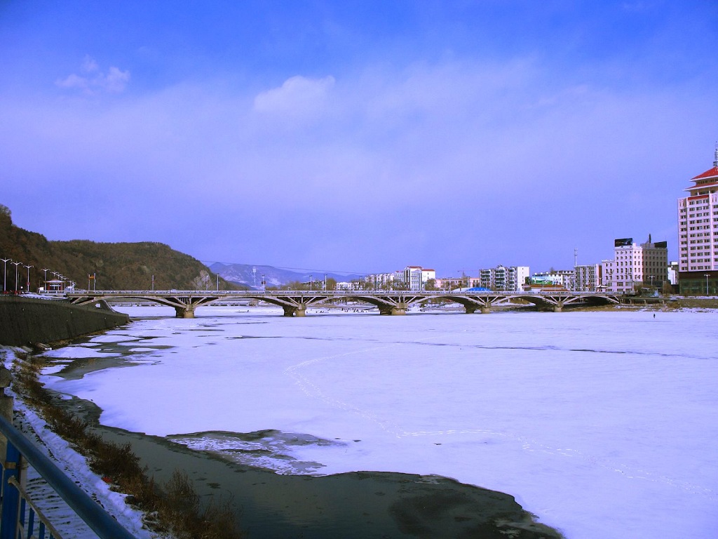 山城－－通化 摄影 雪中飞