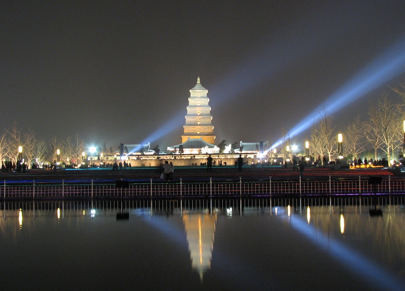 大雁塔夜景 摄影 麦田圈