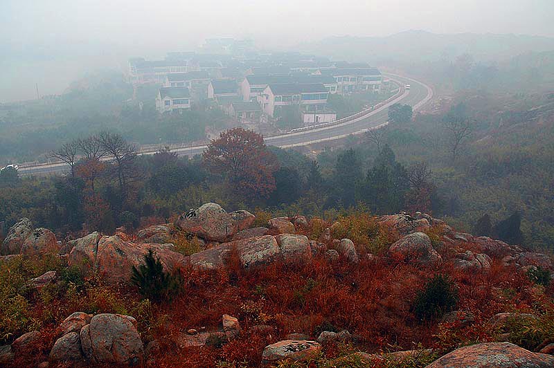 家门口的风景系列之 一径破雾石披秋 摄影 苏州山山山