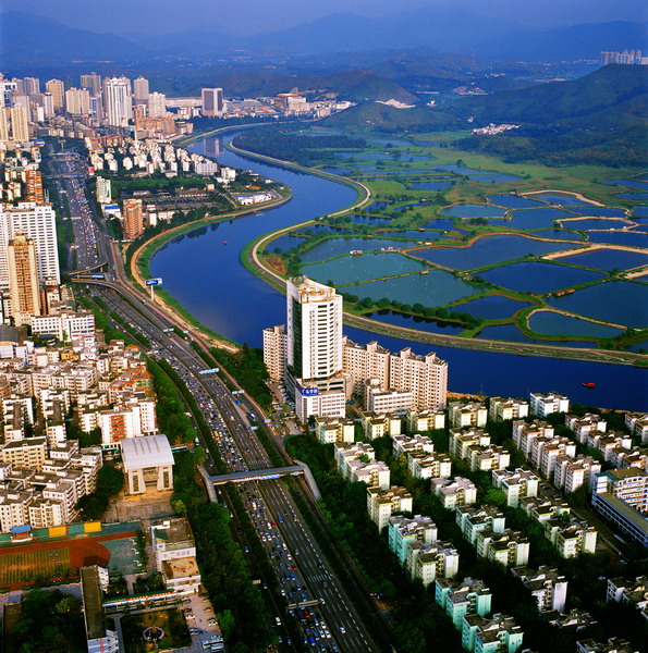 《界河》 摄影 鸿福阁