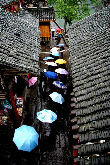 雨中凤凰城 摄影 河马王