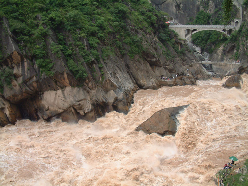 虎跳峡续一 摄影 小米丽雅