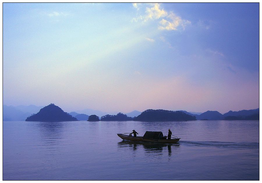 千岛湖上打鱼船（一） 摄影 千岛湖