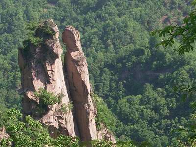 洛阳汝阳西泰山情侣峰 摄影 洛阳天空