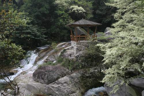 卧龙谷 摄影 雨过天晴