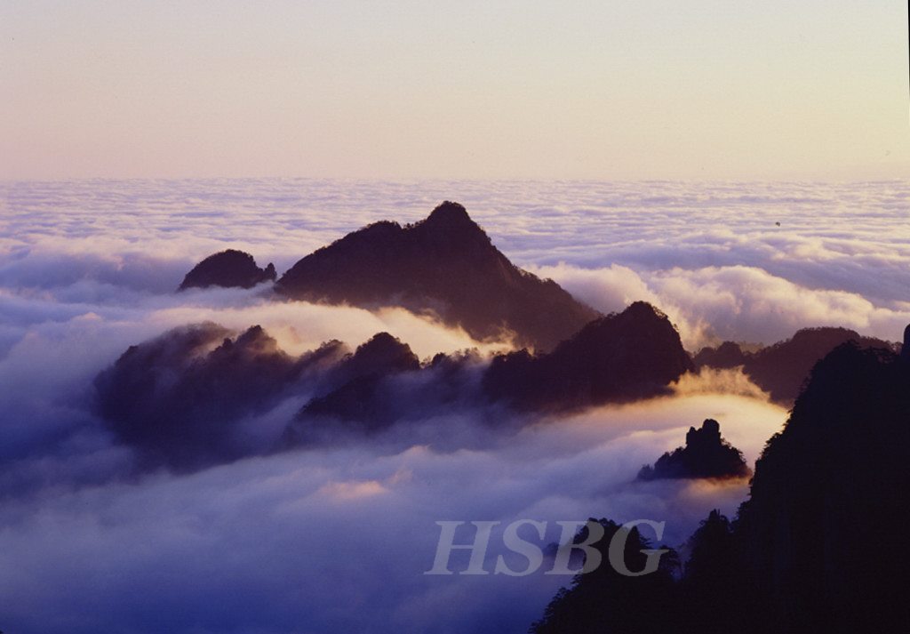 云海晨光 摄影 黄山根宝