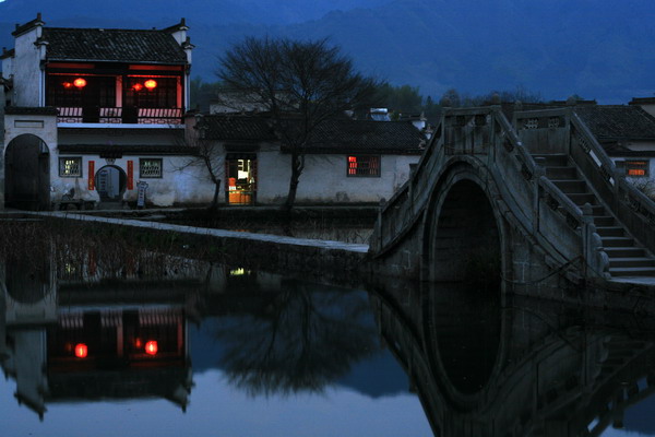 宏村夜晚 摄影 时辰