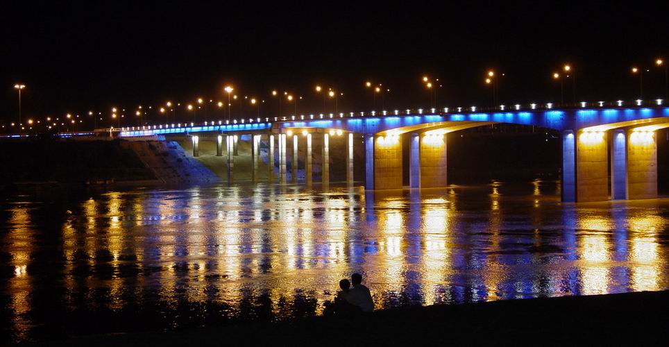 夜色 摄影 闲来听雨