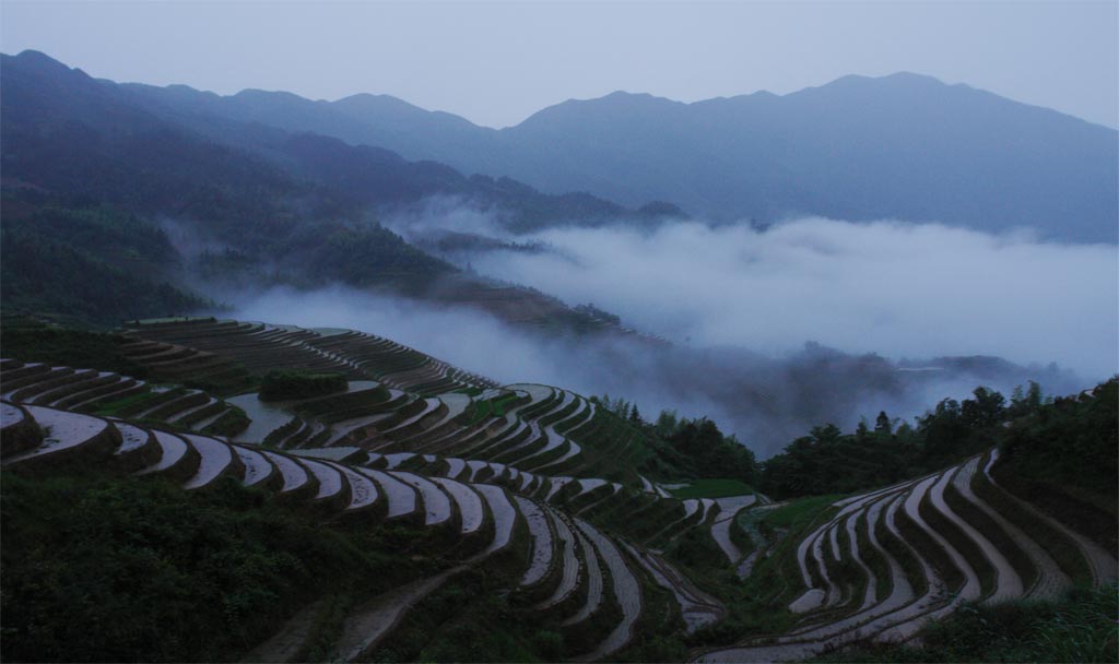 金坑黎明 摄影 越城岭