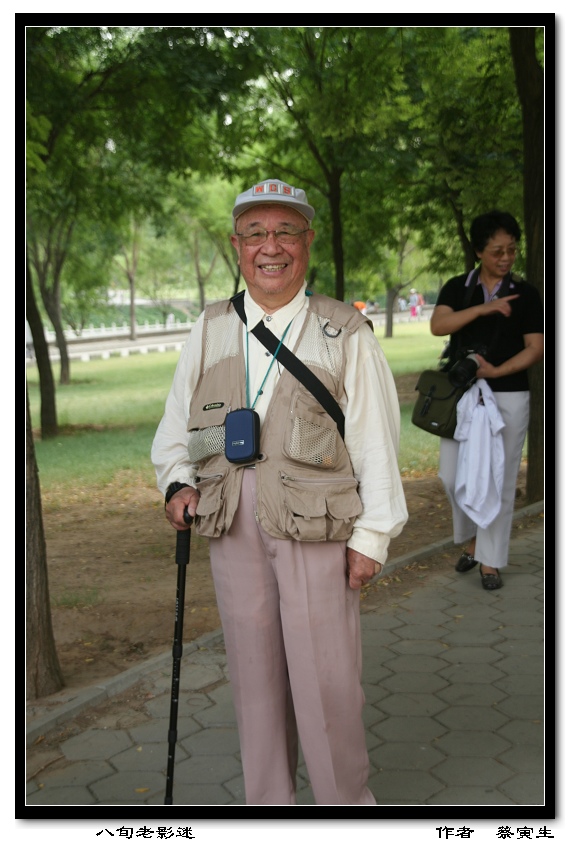 摄影班里的老革命 摄影 麦钟居士