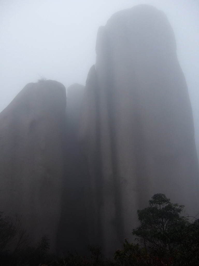 雾锁奇峰 摄影 溪里峰