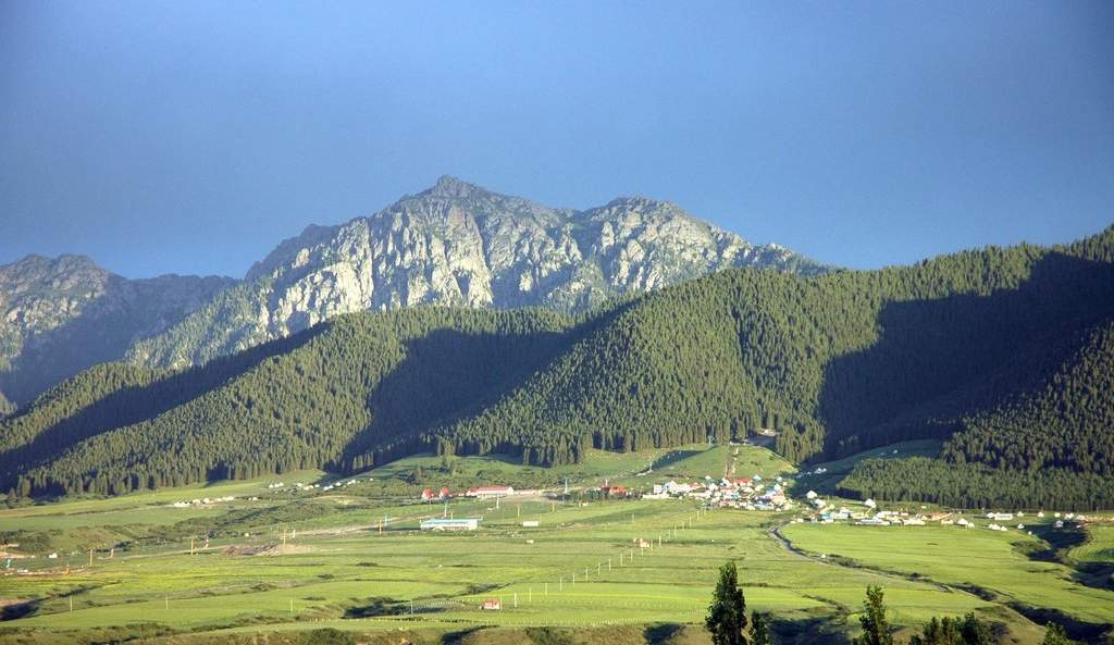 如画的乌鲁木齐南山夕阳美景 摄影 西部游侠