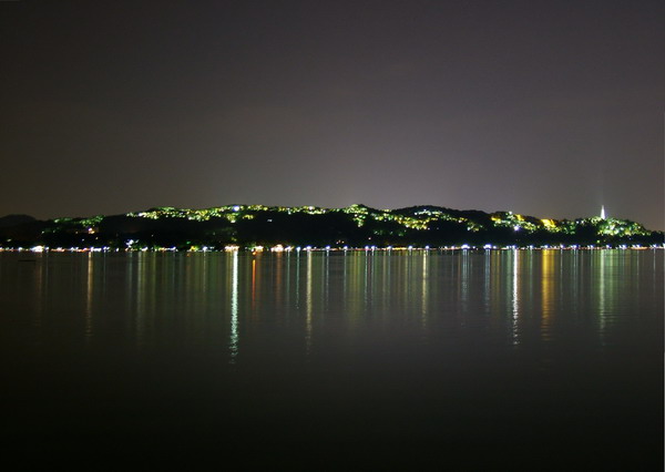 西湖夜景 摄影 萝卜头