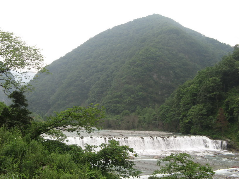 深山瀑布 摄影 海拔七千