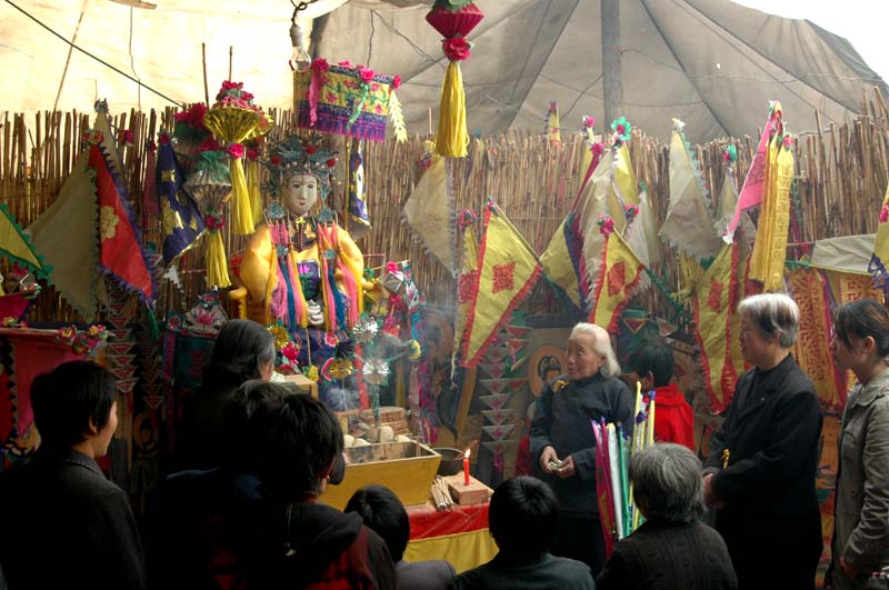 《怀乡行/打醮》之“村妇与土神” 摄影 金鹏