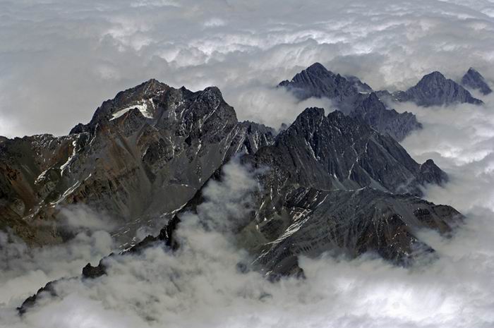 云中山 摄影 沙漠加油站