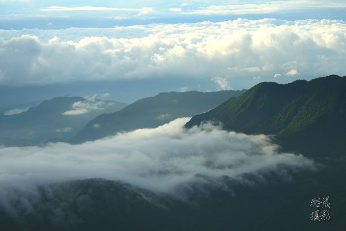 九峰山云海 摄影 骆晨