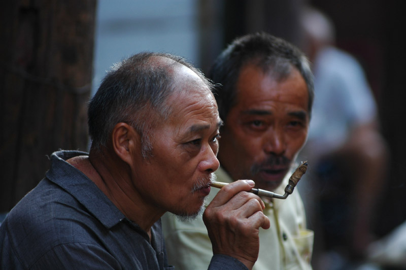 哟！真是好烟 摄影 风中摄狼