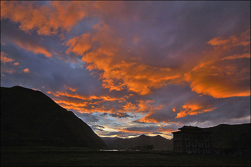 新都桥 夕阳 摄影 李小林