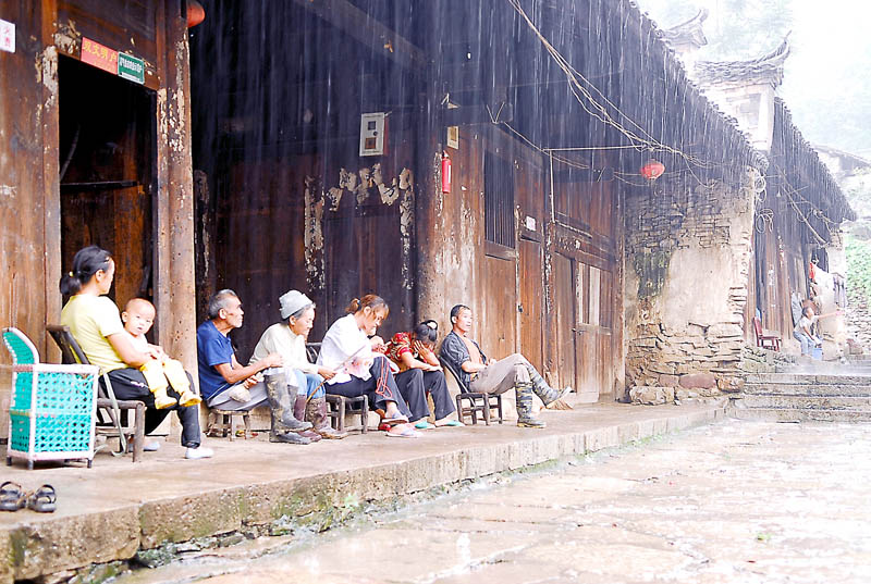 下雨的日子 摄影 铁色梅