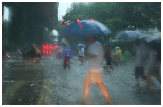 暴雨来袭 摄影 liuwen8176