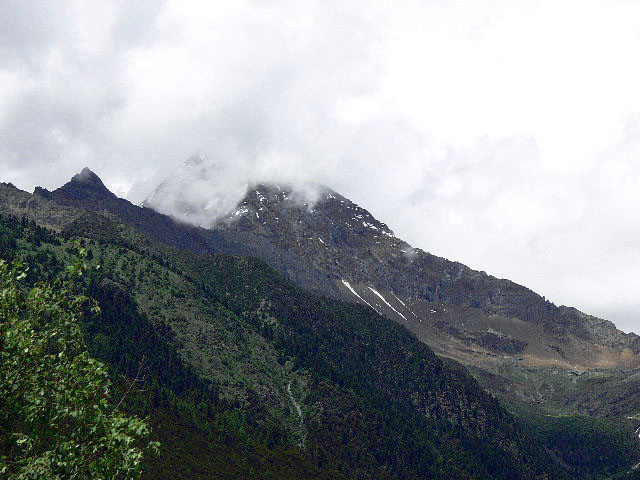 西藏林芝雪山 摄影 厚地天高