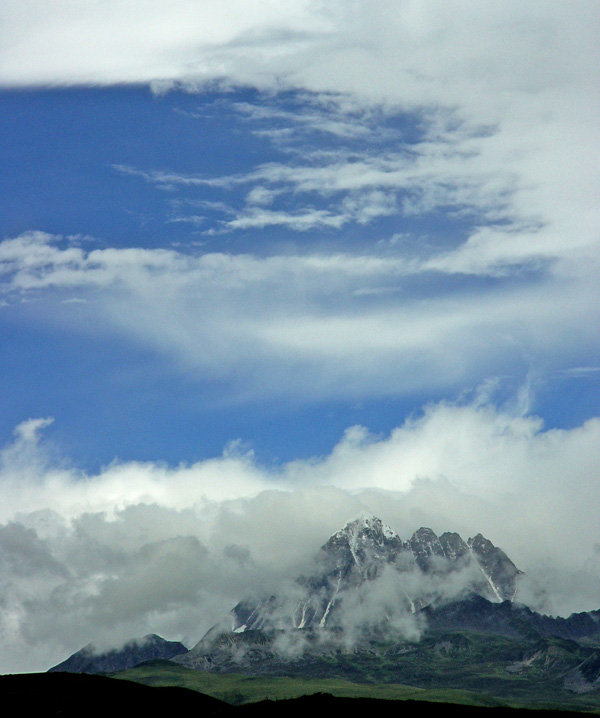 远眺雅拉神山 摄影 夏之梦