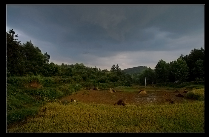 暴雨前夕 摄影 心凌