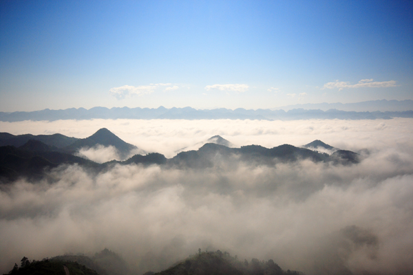 第一次爬上这座山 摄影 风向哪里