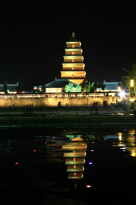 西安大雁塔夜景 摄影 风雨廊桥