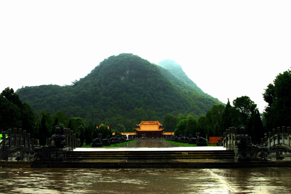 雨中舜帝陵 摄影 吾言