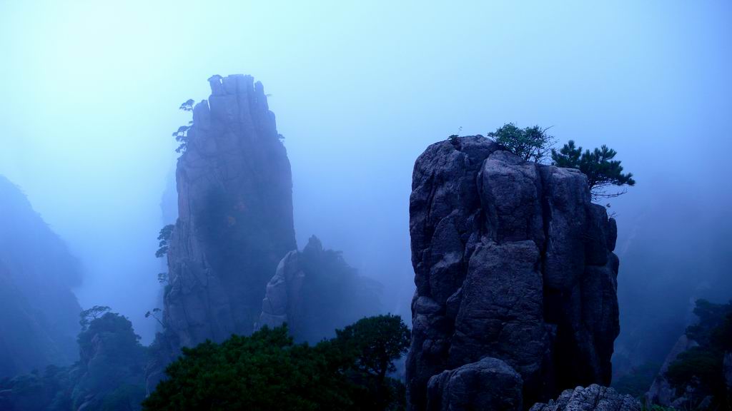 黄岳风光 摄影 云绕松