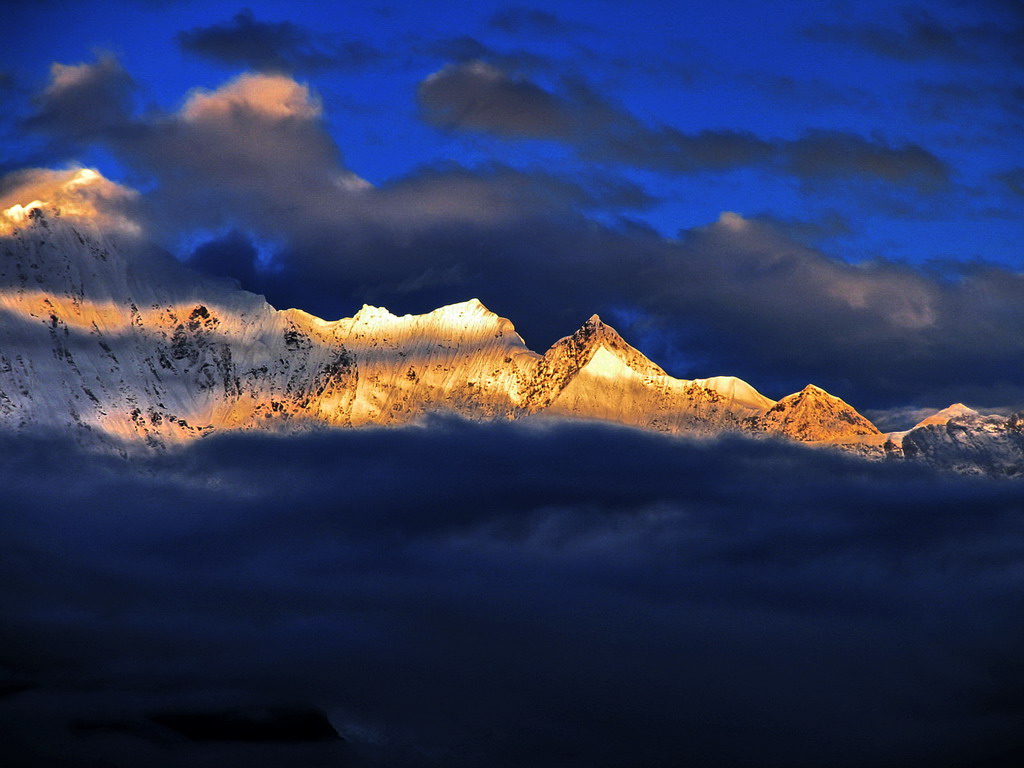 日照金山（梅里雪山） 摄影 遨游