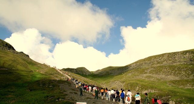 上山 摄影 新万年老妖