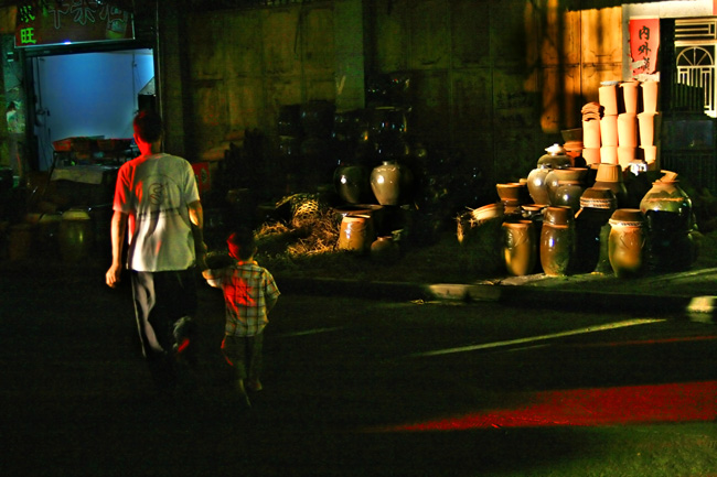 夜晚街拍 摄影 范进中举