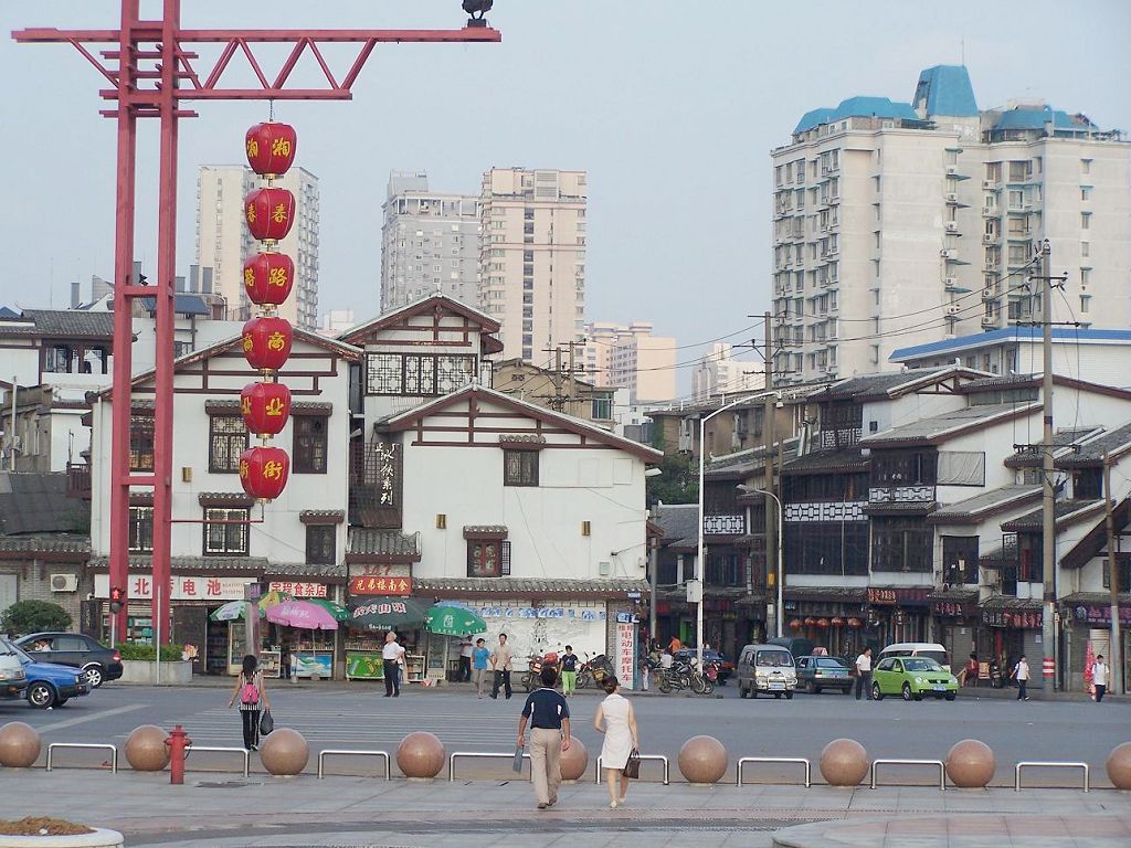 长沙湘春路商业街 摄影 雨v季