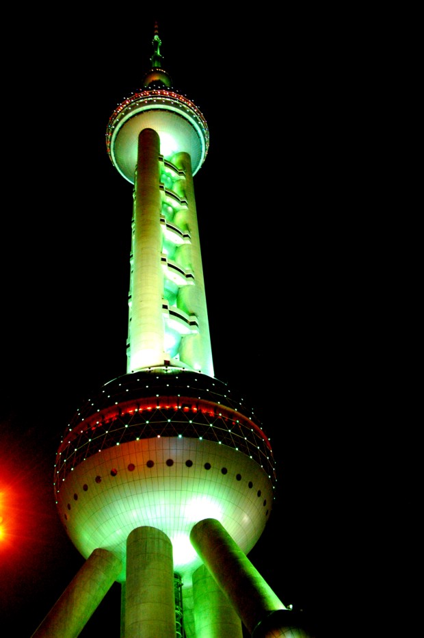 上海东方明珠塔 摄影 茜妮尔玛