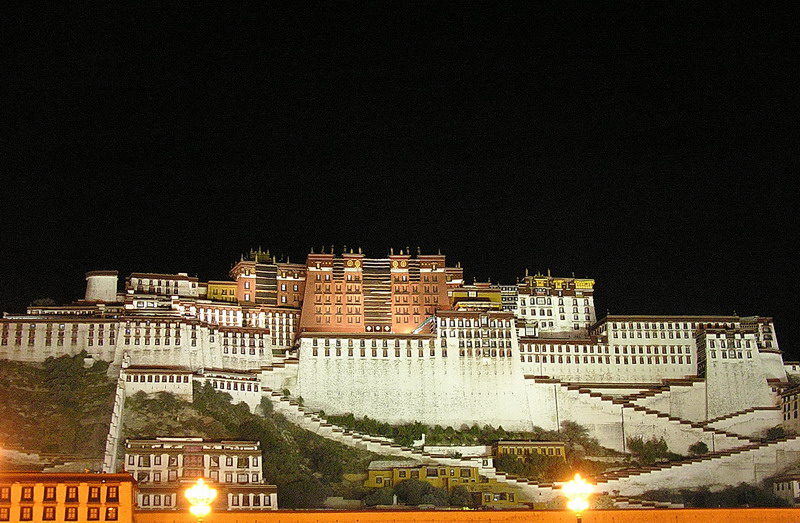 布达拉宫夜景 摄影 墨竹居主