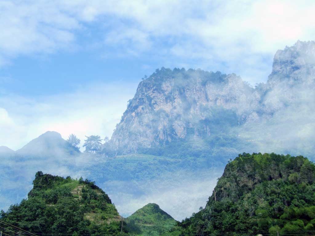 狮子崖风光之二 狮崖笼纱 摄影 问险峰