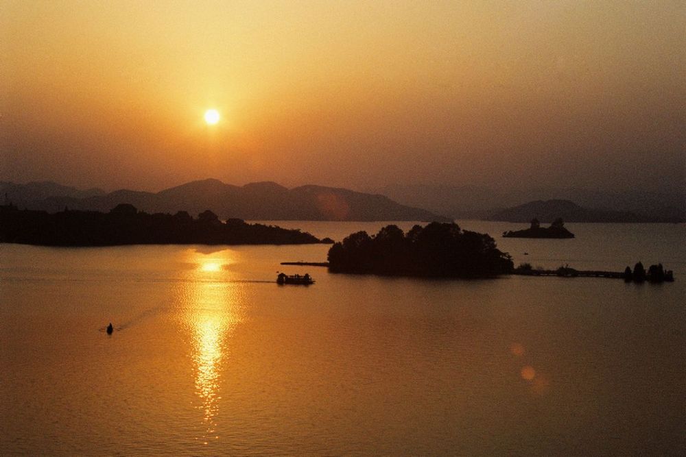 夕照红枫湖 摄影 天方地圆