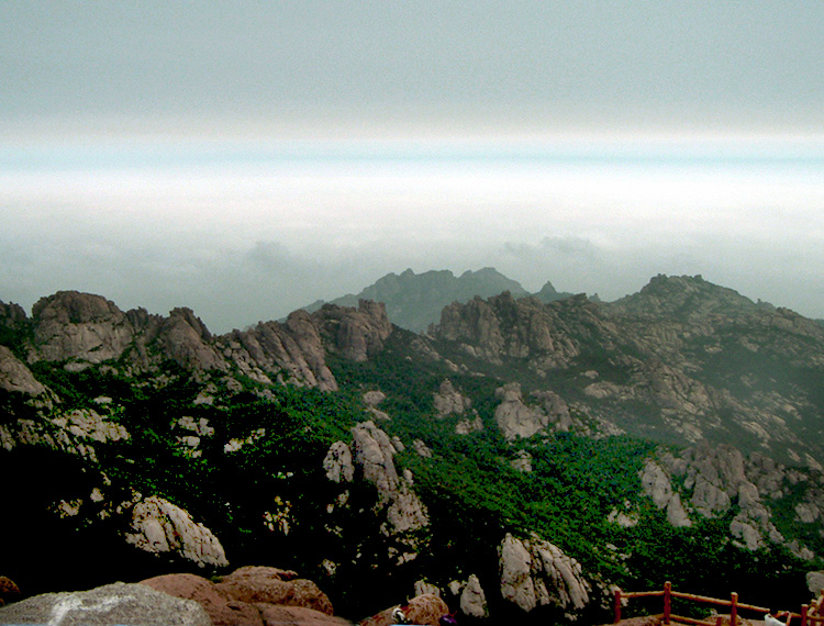 崂山巨峰 摄影 缤纷的大地