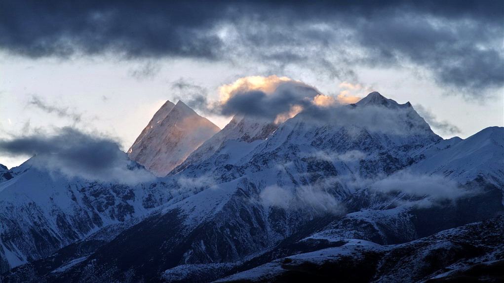 沙鲁里雪山之晨 摄影 luhailin