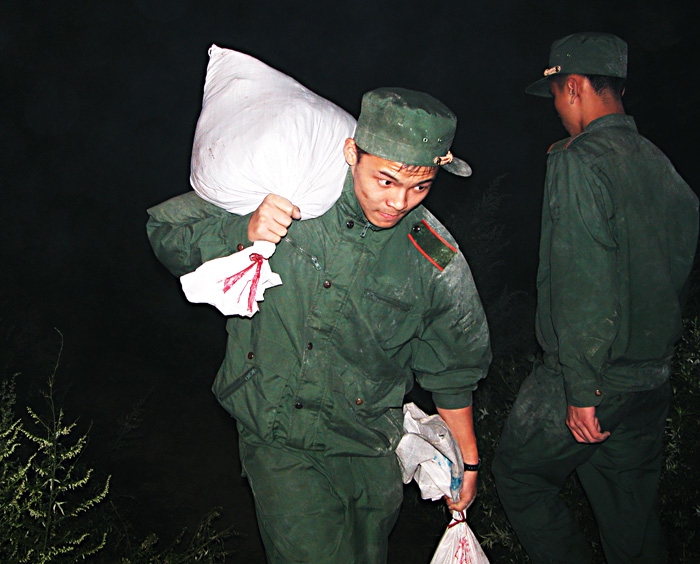 我的士兵兄弟之一 摄影 风雨廊桥