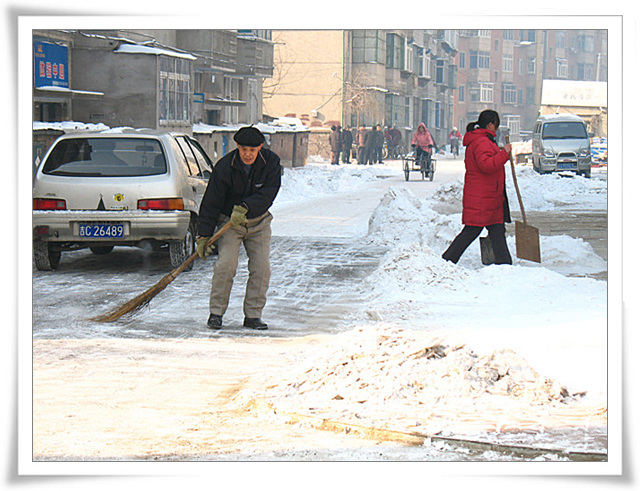 雪后第二天 摄影 依窗独眺