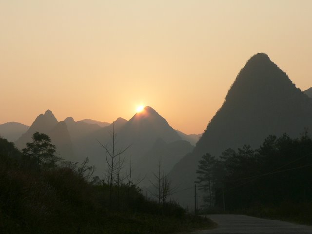 日头才出山 摄影 漓江之舟