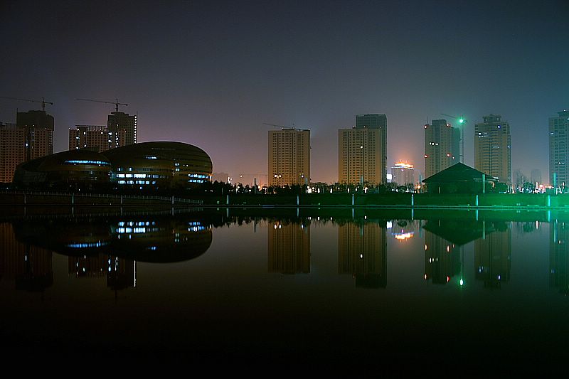 夜景 摄影 飘雪落梅