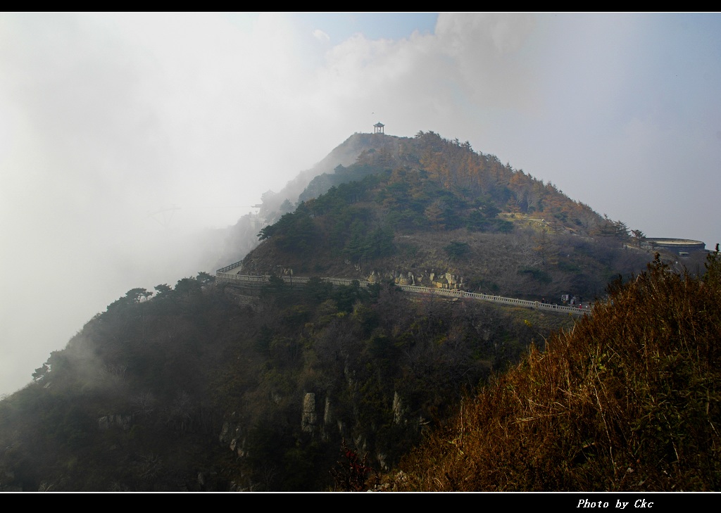 雾锁泰山　3 摄影 ckc