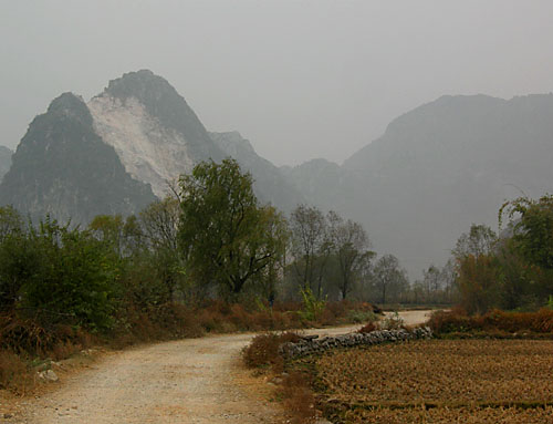 路是否有尽头 摄影 榀琬