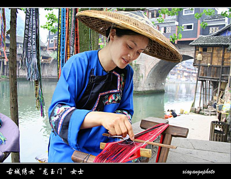 古城绣女“龙玉门”女士 摄影 xiayang